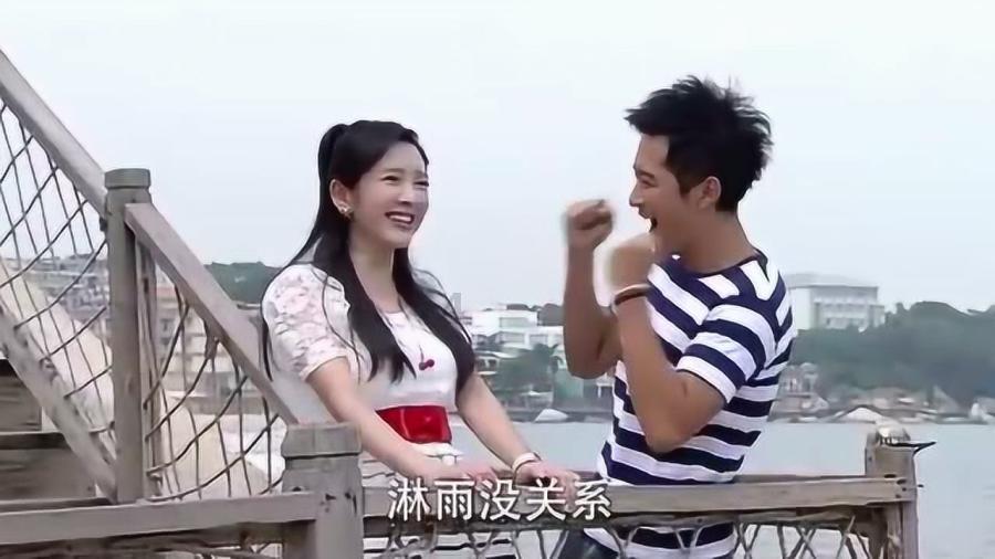 睡一个比自己小十几岁的男生，正常吗？