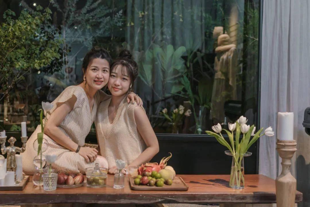 同事离职请大家吃饭，该怎样回复？游戏画面